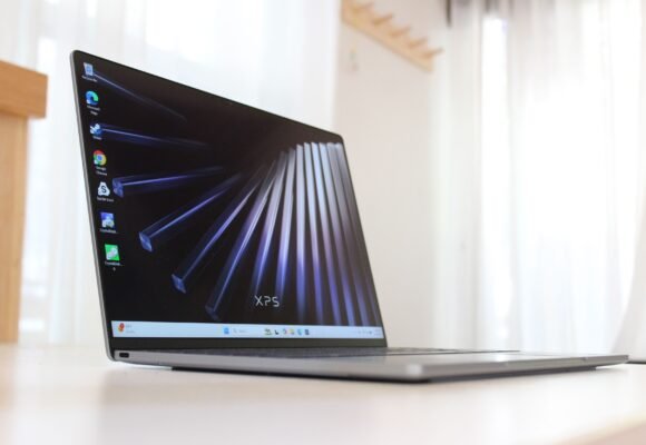Dell XPS 13 Review: Move Over, Neo